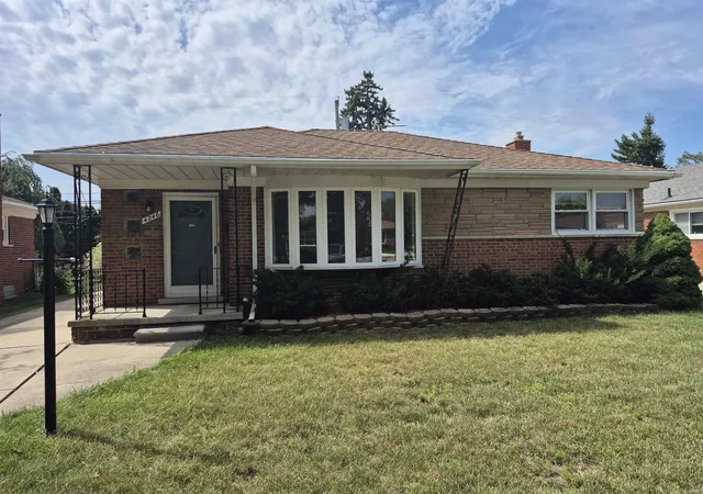 Photo 1 of Single family home for sale at 4246 23rd Street, Wyandotte, MI 48192 | MLS# 58050221119 | Listing updated on 2026-09-17