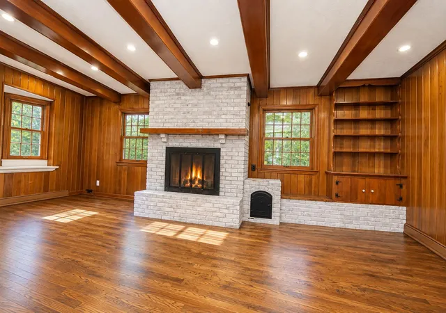 Photo 4 of Single family home for sale at 714 Ashley Dr, Kalamazoo, MI 49048 | MLS# 65026047637 | Listing updated on 2026-09-17