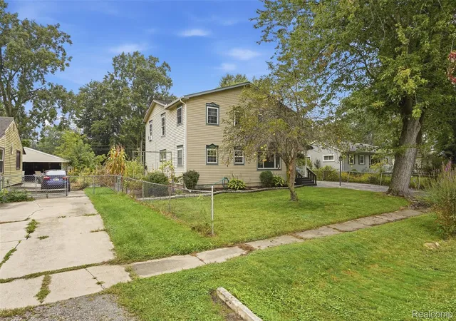 Photo 2 of Single family home for sale at 21860 Fenster St, Belleville, MI 48111 | MLS# 20261072249 | Listing updated on 2026-10-13