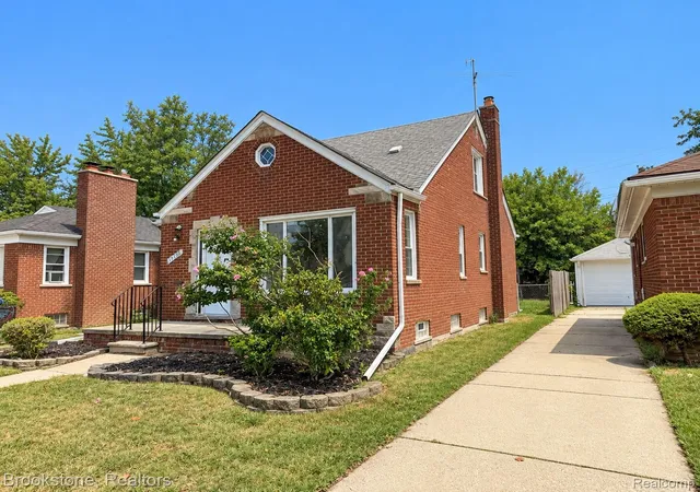 Photo 3 of Single family home for sale at 19159 Mallina St, Grosse Pointe, MI 48236 | MLS# 20261072258 | Listing updated on 2026-09-15