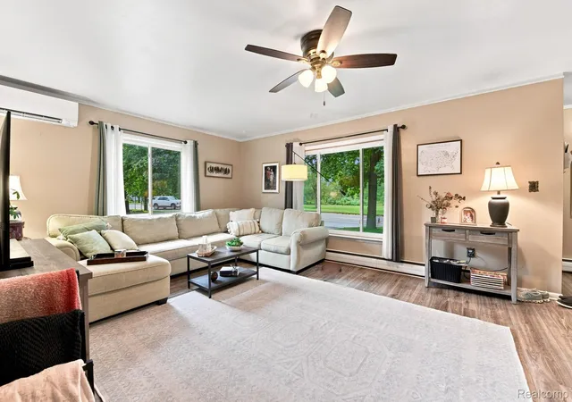 Photo 4 of Single family home for sale at 70484 N Main St, Richmond, MI 48062 | MLS# 20261072261 | Listing updated on 2026-09-09