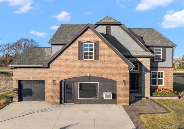 Photo 2 of Single family home for sale at 26644 Hidden Ridge Dr, Chesterfield Township Macomb, MI 48051 | MLS# 20261072265 | Listing updated on 2026-09-13