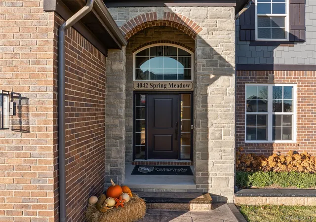 Photo 4 of Single family home for sale at 26644 Hidden Ridge Dr, Chesterfield Township Macomb, MI 48051 | MLS# 20261072265 | Listing updated on 2026-10-17