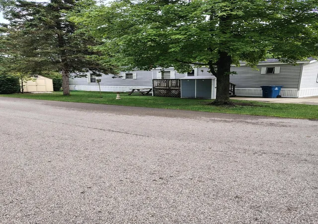 Photo 3 of Single family home for sale at 2701 Huizenga St #25, Norton Shores, MI 49444 | MLS# 71026047646 | Listing updated on 2026-09-09