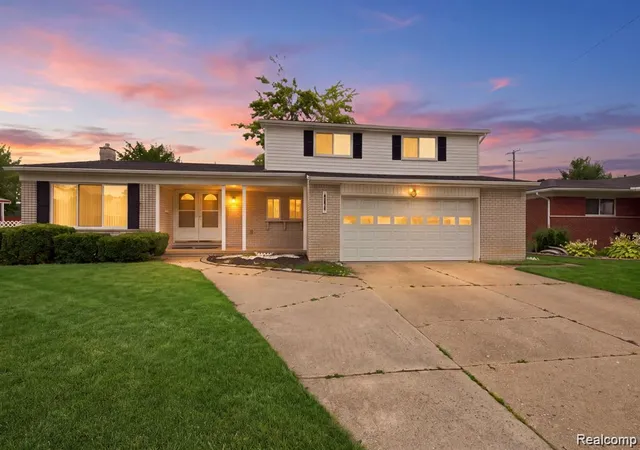 Photo 2 of Single family home for sale at 30151 Barbary Ct, Warren, MI 48093 | MLS# 20261072270 | Listing updated on 2026-09-12