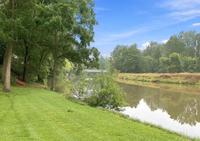 Photo 2 of Single family home for sale at 245 Anderson Ave, Croswell, MI 48422 | MLS# 20261072273 | Listing updated on 2026-09-10