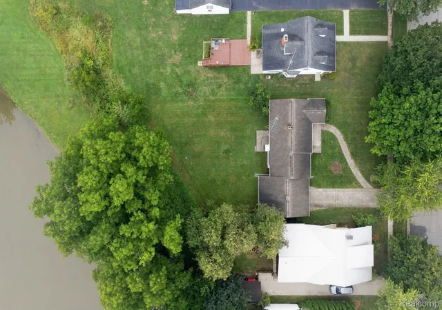 Photo 3 of Single family home for sale at 245 Anderson Ave, Croswell, MI 48422 | MLS# 20261072273 | Listing updated on 2026-09-10
