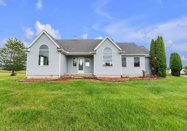 Photo 1 of Single family home for sale at 2855 Hayes Rd, Chelsea, MI 48118 | MLS# 81026047651 | Listing updated on 2026-09-11