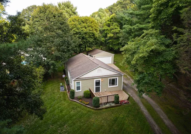Photo 1 of Single family home for sale at 2016 Scenic Dr, Muskegon, MI 49445 | MLS# 65026047653 | Listing updated on 2026-09-15