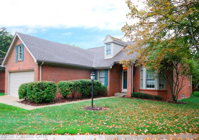 Photo 3 of Condo for sale at 1227 Valley Cir, Rochester Hills, MI 48309 | MLS# 20261072275 | Listing updated on 2026-09-16