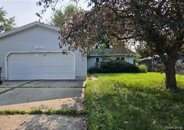 Single family home for sale at 1001 S Clinton Ave, Saint Johns, MI 48879 | MLS# 20261072292