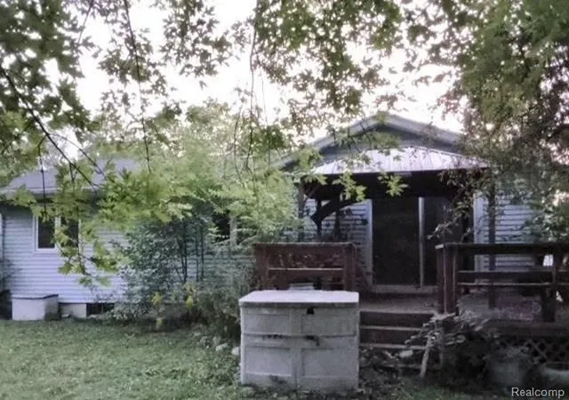 Photo 1 of Single family home for sale at 1001 S Clinton Ave, Saint Johns, MI 48879 | MLS# 20261072292 | Listing updated on 2026-09-09