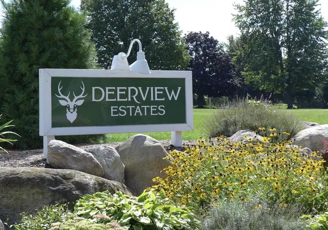 Listing Photo 5 - Condo for sale in building located at 859 Deerview Ln, Holland, MI 49423