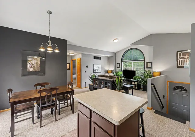 Photo 4 of Single family home for sale at 3996 Englewood St, Jackson, MI 49201 | MLS# 81026047658 | Listing updated on 2026-09-16