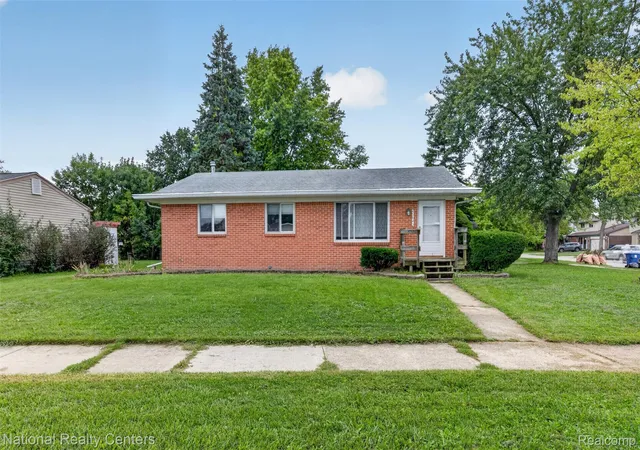 Photo 1 of Single family home for sale at 43843 Applewood Rd, Canton, MI 48188 | MLS# 20261072293 | Listing updated on 2026-10-15