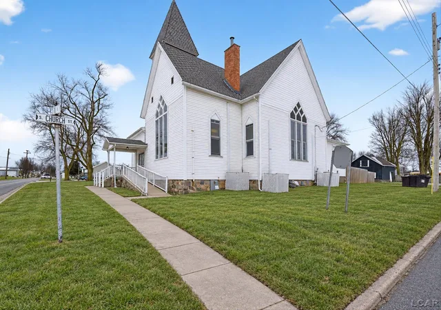 Photo 2 of Single family home for sale at 3657 State St, Clayton, MI 49235 | MLS# 56050221130 | Listing updated on 2026-09-09