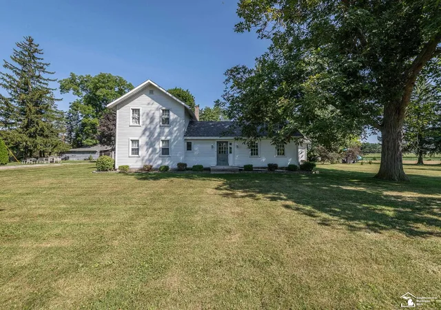 Single family home for sale at 18318 Kent Rd, Dundee, MI 48131 | MLS# 57050221134