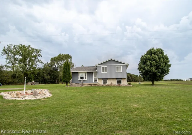 Photo 1 of Sale Pending at 6250 Ferden Rd, Chesaning, MI 48616 | MLS# 20261072309 | Listing updated on 2026-09-12