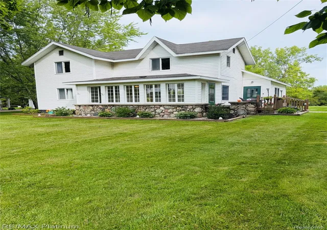 Photo 1 of Single family home for sale at 10551 E Goodall Rd, Durand, MI 48429 | MLS# 20261072315 | Listing updated on 2026-09-26