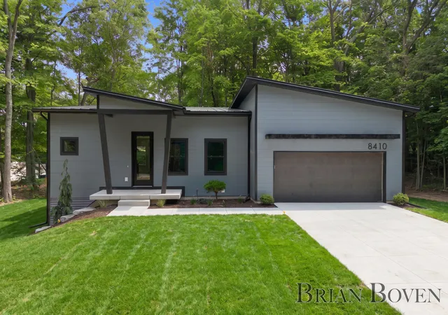 Photo 1 of Single family home for sale at 8410 Brower Ave Ne, Rockford, MI 49341 | MLS# 65026047667 | Listing updated on 2026-09-09