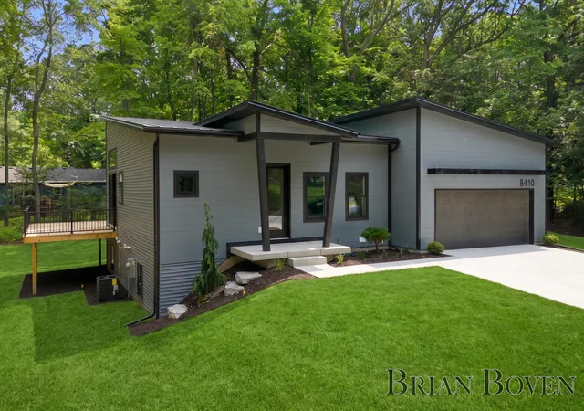 Photo 2 of Single family home for sale at 8410 Brower Ave Ne, Rockford, MI 49341 | MLS# 65026047667 | Listing updated on 2026-09-09