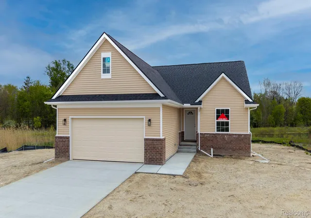 Photo 2 of Single family home for sale at 2279 Baltimore, Davison City Genesee, MI 48423 | MLS# 20261072326 | Listing updated on 2026-09-09