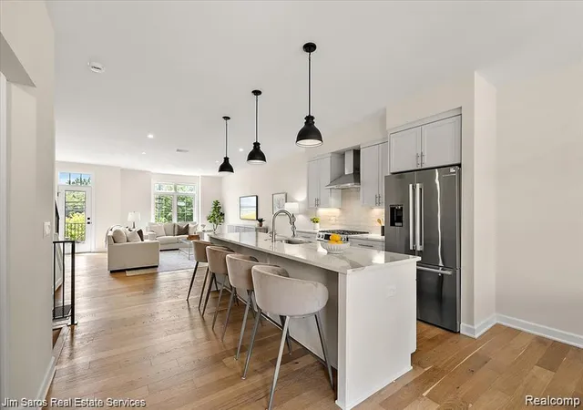 Photo 3 of Condo for sale at 378 Notre Dame St, Grosse Pointe, MI 48230 | MLS# 20261072328 | Listing updated on 2026-09-11