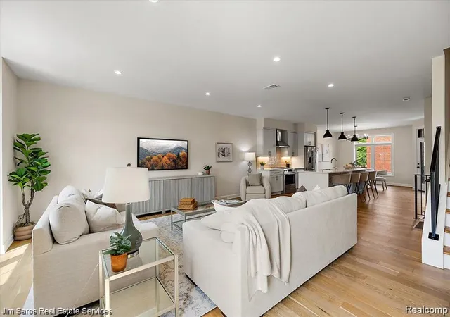 Photo 3 of Condo for sale at 378 Notre Dame St, Grosse Pointe, MI 48230 | MLS# 20261072328 | Listing updated on 2026-10-04
