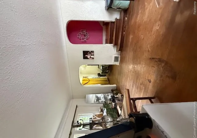 Photo 2 of Single family home for sale at 810 S Franklin Ave, Flint, MI 48503 | MLS# 20261072332 | Listing updated on 2026-09-09