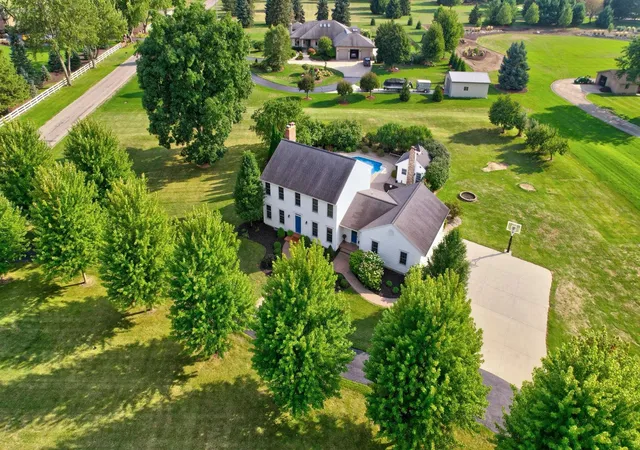 Photo 2 of Single family home for sale at 7030 Maple Rd, Frankenmuth, MI 48734 | MLS# 61050221144 | Listing updated on 2026-09-09