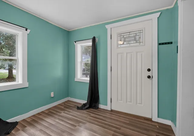 Photo 3 of Single family home for sale at 1209 John St, Kalamazoo, MI 49001 | MLS# 66026047683 | Listing updated on 2026-09-15