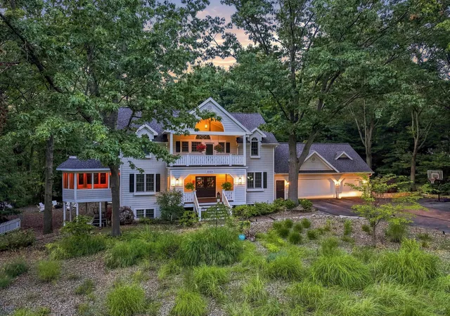 Photo 1 of Single family home for sale at 3029 Dunes Valley Path, Stevensville, MI 49127 | MLS# 69026047682 | Listing updated on 2026-09-11