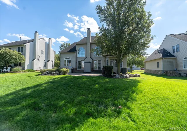 Photo 2 of Single family home for sale at 1048 Cantor Ln, South Lyon, MI 48178 | MLS# 20261072339 | Listing updated on 2026-10-10