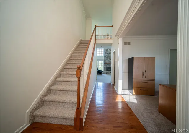 Photo 3 of Single family home for sale at 1048 Cantor Ln, South Lyon, MI 48178 | MLS# 20261072339 | Listing updated on 2026-10-10