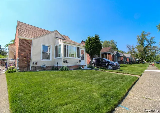 Photo 3 of Single family home for sale at 8411 Grandville Ave, Detroit, MI 48228 | MLS# 20261072343 | Listing updated on 2026-09-12