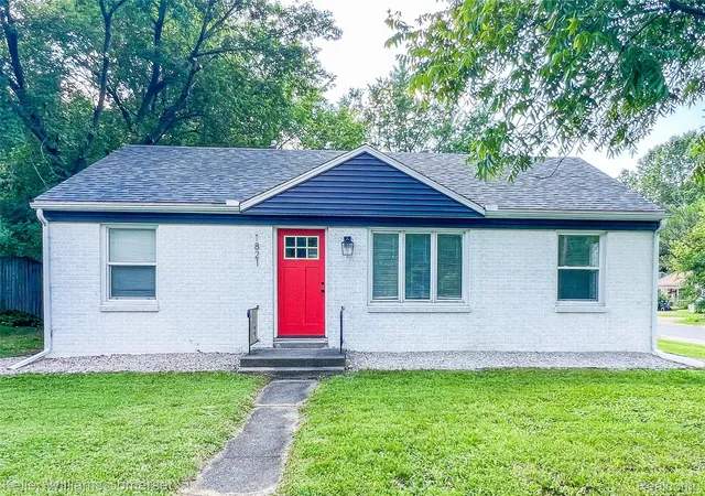 Photo 2 of Single family home for sale at 1821 Nazareth Rd, Kalamazoo, MI 49048 | MLS# 20261072347 | Listing updated on 2026-09-18