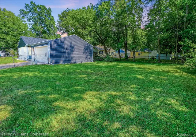 Photo 24 of Single family home for sale at 1821 Nazareth Rd, Kalamazoo, MI 49048 | MLS# 20261072347 | Listing updated on 2026-10-04