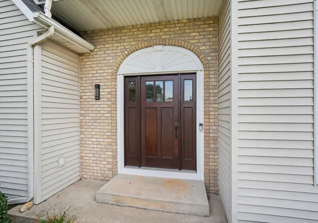 Photo 4 of Single family home for sale at 9521 Ridgecrest Dr, Zeeland, MI 49464 | MLS# 71026047688 | Listing updated on 2026-09-13