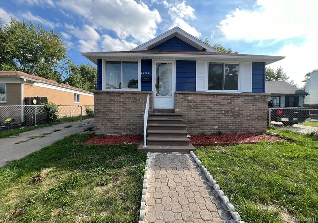 Single family home for sale at 7252 Packard Ave, Warren, MI 48091 | MLS# 20261072363