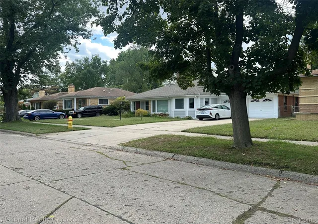 Photo 3 of Single family home for sale at 24051 Berkley St, Oak Park, MI 48237 | MLS# 20261072367 | Listing updated on 2026-09-09