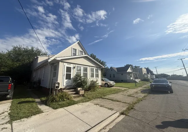 Photo 3 of Single family home for sale at 205 Haltiner St, River Rouge, MI 48218 | MLS# 81026047696 | Listing updated on 2026-09-09