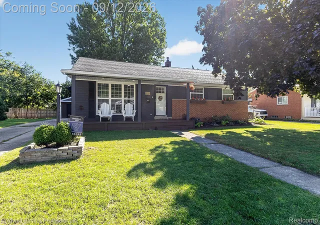 Photo 3 of Single family home for sale at 5173 Greenleaf Dr, Swartz Creek, MI 48473 | MLS# 20261072372 | Listing updated on 2026-09-14