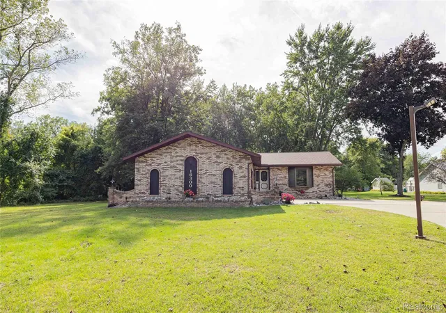 Photo 1 of Sale Pending at 16300 Hannan Rd, Romulus, MI 48174 | MLS# 20261072374 | Listing updated on 2026-09-22