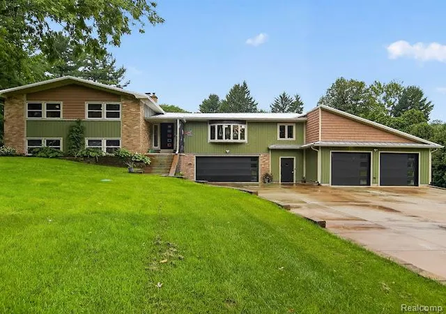 Photo 1 of Single family home for sale at 1320 Ellis Rd, Ypsilanti, MI 48197 | MLS# 20261072386 | Listing updated on 2026-09-15