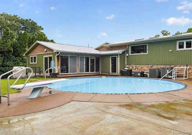 Photo 2 of Single family home for sale at 1320 Ellis Rd, Ypsilanti, MI 48197 | MLS# 20261072386 | Listing updated on 2026-09-15