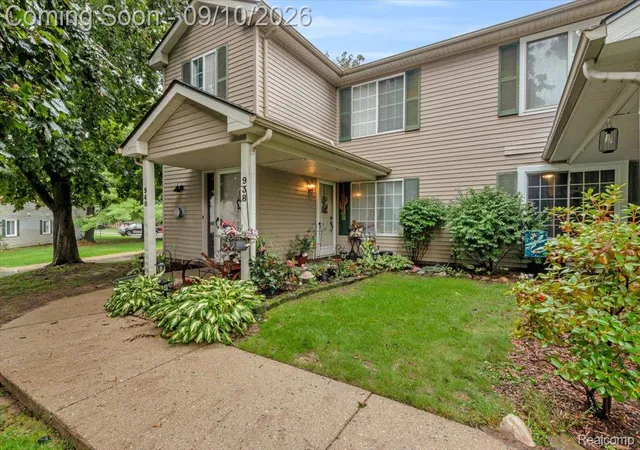 Condo for sale at 938 Saybrook Dr #10, Waterford, MI 48327 | MLS# 20261072401