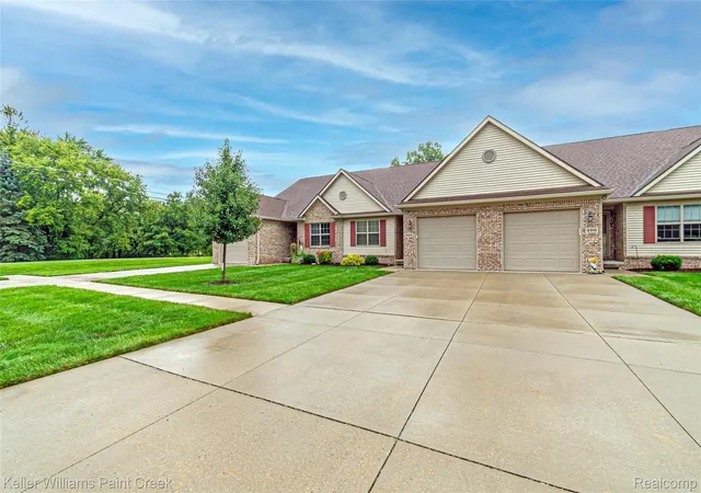 Photo 3 of Condo for sale at 203 Jonathon Dr, Almont, MI 48003 | MLS# 20261072403 | Listing updated on 2026-09-11