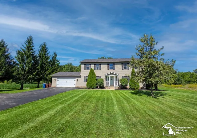 Photo 2 of Single family home for sale at 605 Nadeau Rd, Monroe, MI 48162 | MLS# 57050221166 | Listing updated on 2026-09-10