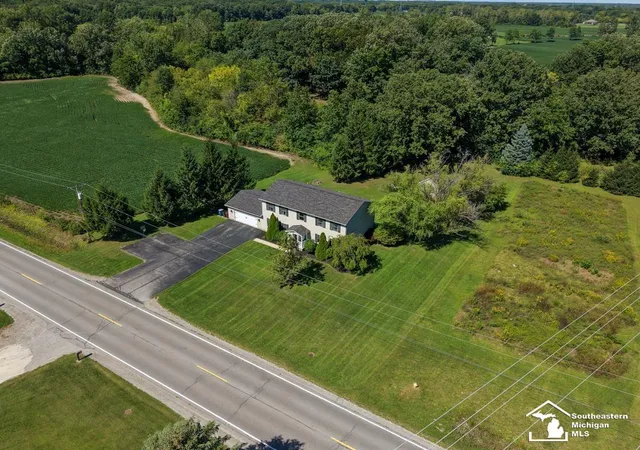 Photo 3 of Single family home for sale at 605 Nadeau Rd, Monroe, MI 48162 | MLS# 57050221166 | Listing updated on 2026-09-10