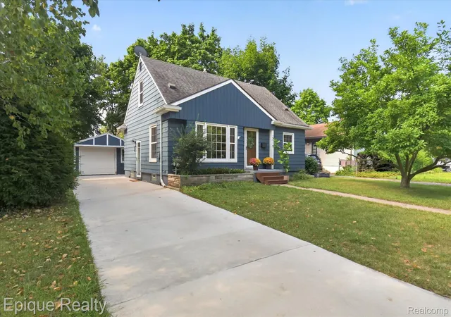 Photo 1 of Sale Pending at 2015 Miller Ave, Ann Arbor, MI 48103 | MLS# 20261072414 | Listing updated on 2026-09-14